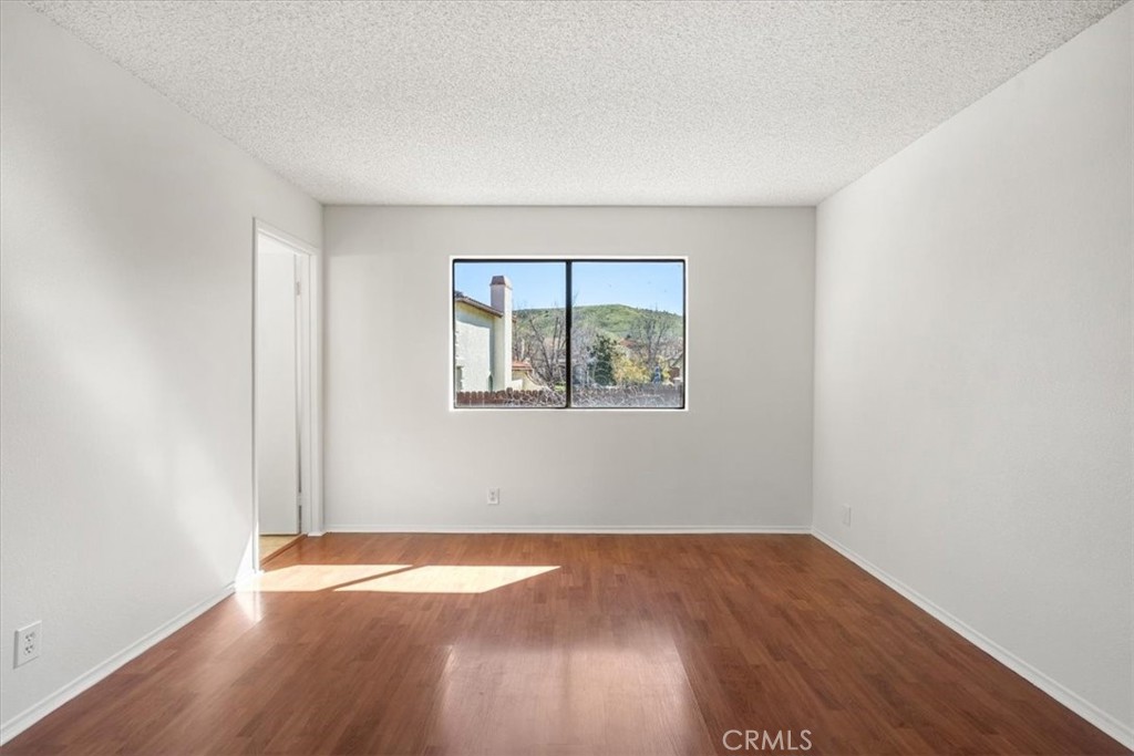 832 Chelsea Court Simi Valley, CA 93065 - Photo 17 of 28