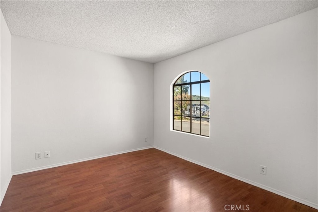 832 Chelsea Court Simi Valley, CA 93065 - Photo 20 of 28