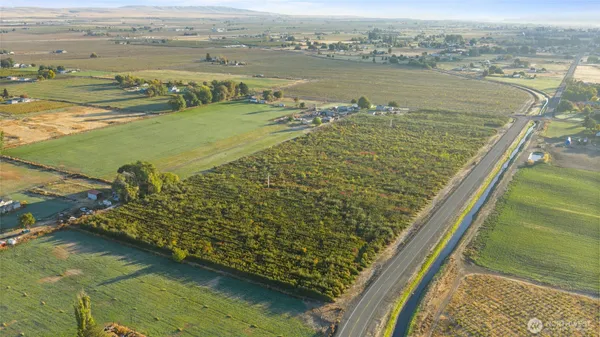 $689,000 | 1 Mountainview Road, Grandview, WA 98930