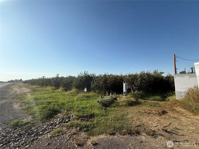 $720,000 | 1 Mountainview Road, Grandview, WA 98930