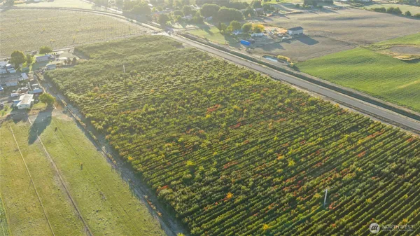 $689,000 | 1 Mountainview Road, Grandview, WA 98930