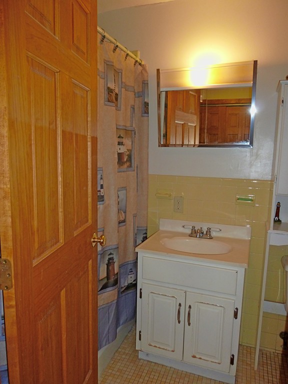 80 Damon Road, Unit 7106 Northampton, MA 01060 - Photo 6 of 8 Gallery Image 6