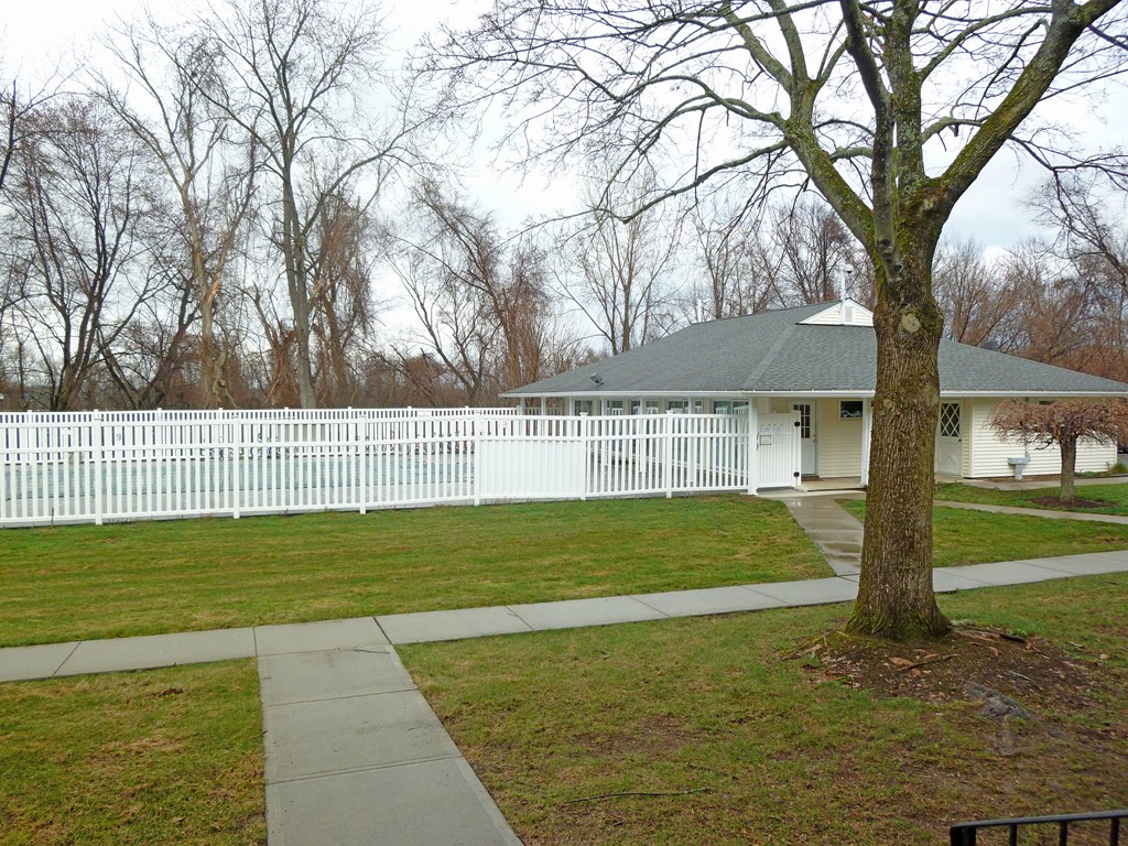 80 Damon Road, Unit 7106 Northampton, MA 01060 - Photo 7 of 8 Gallery Image 7