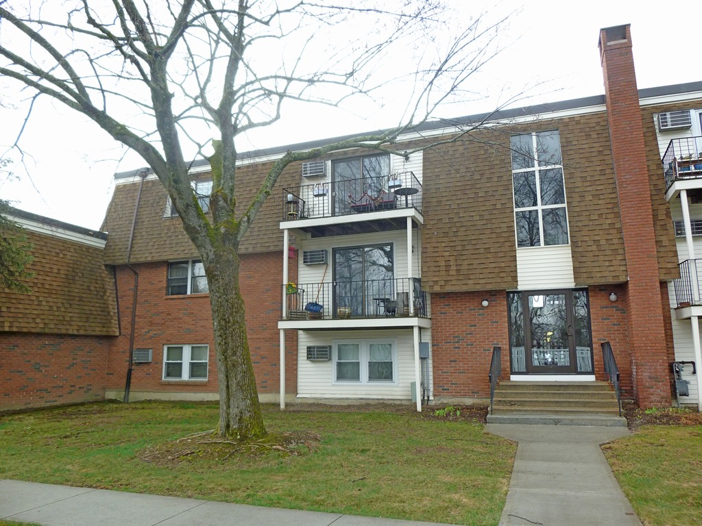 80 Damon Road, Unit 7106 Northampton, MA 01060 - Photo 8 of 8 Gallery Image 8
