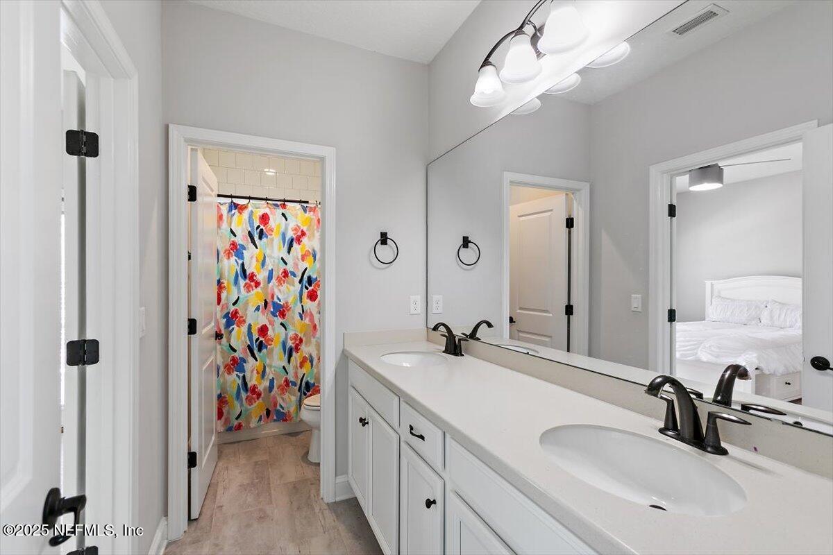 411 Pelican Pointe Road Ponte Vedra, FL 32081 - Photo 23 of 53 25-Jack & Jill Bath