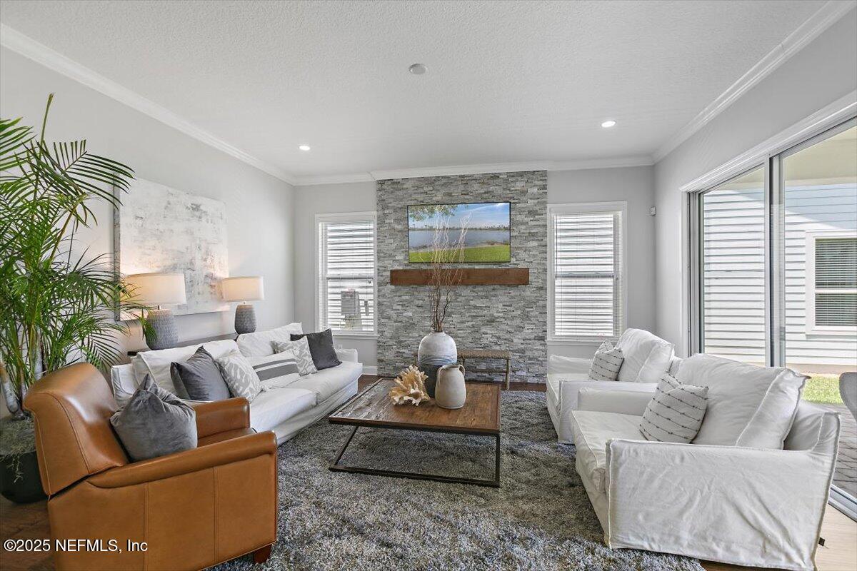 411 Pelican Pointe Road Ponte Vedra, FL 32081 - Photo 4 of 53 07-Living Room