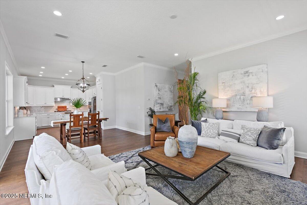 411 Pelican Pointe Road Ponte Vedra, FL 32081 - Photo 10 of 53 09-Living Room