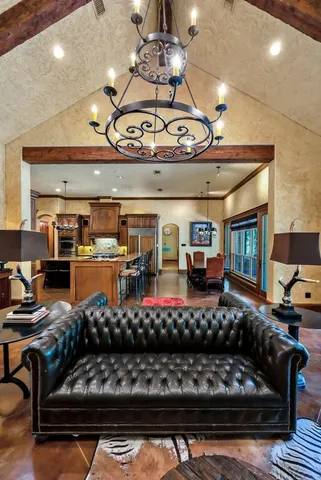 $2,500,000 | 565 Lost Hunters Canyon, China Spring, TX 76633