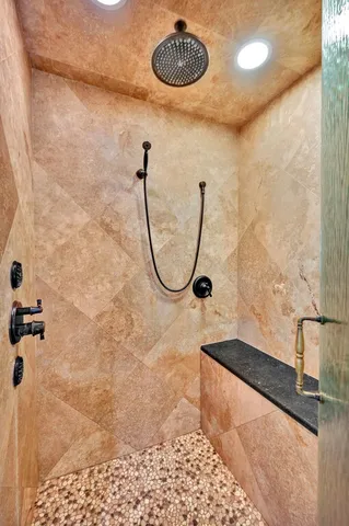 $2,500,000 | 565 Lost Hunters Canyon, China Spring, TX 76633