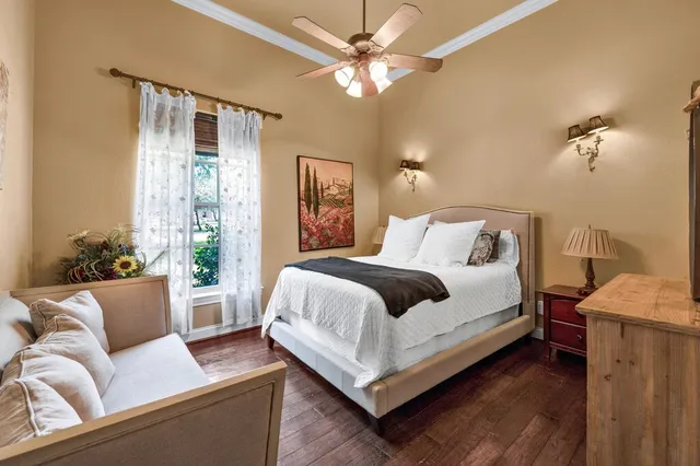 $2,500,000 | 565 Lost Hunters Canyon, China Spring, TX 76633