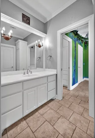 $2,500,000 | 565 Lost Hunters Canyon, China Spring, TX 76633