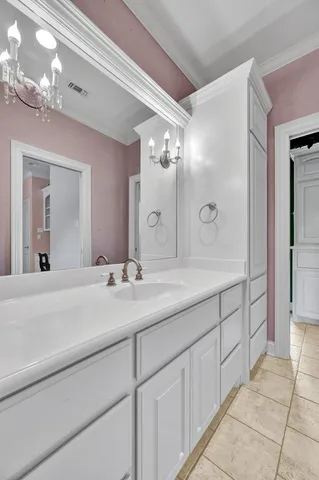 $2,500,000 | 565 Lost Hunters Canyon, China Spring, TX 76633