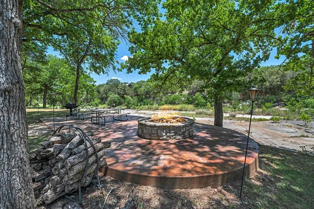 $2,500,000 | 565 Lost Hunters Canyon, China Spring, TX 76633