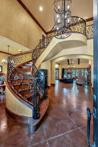 $2,500,000 | 565 Lost Hunters Canyon, China Spring, TX 76633