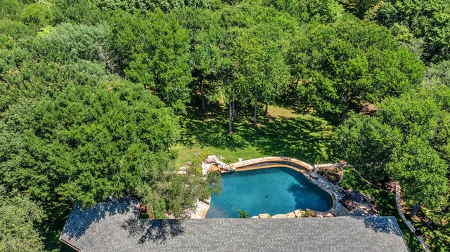 $2,500,000 | 565 Lost Hunters Canyon, China Spring, TX 76633