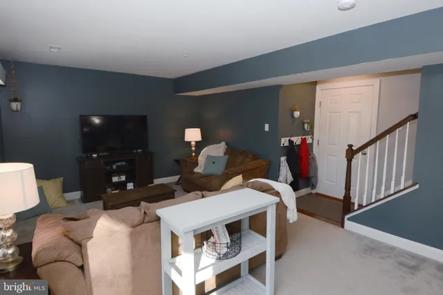 $3,099 | 326 West Hamlin Avenue, Telford, PA 18969