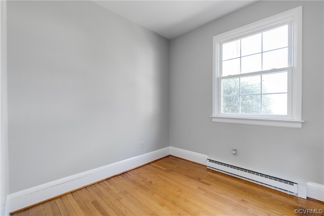 13409 Oak Lane Midlothian, VA 23113 - Photo 13 of 19 an empty room with a window