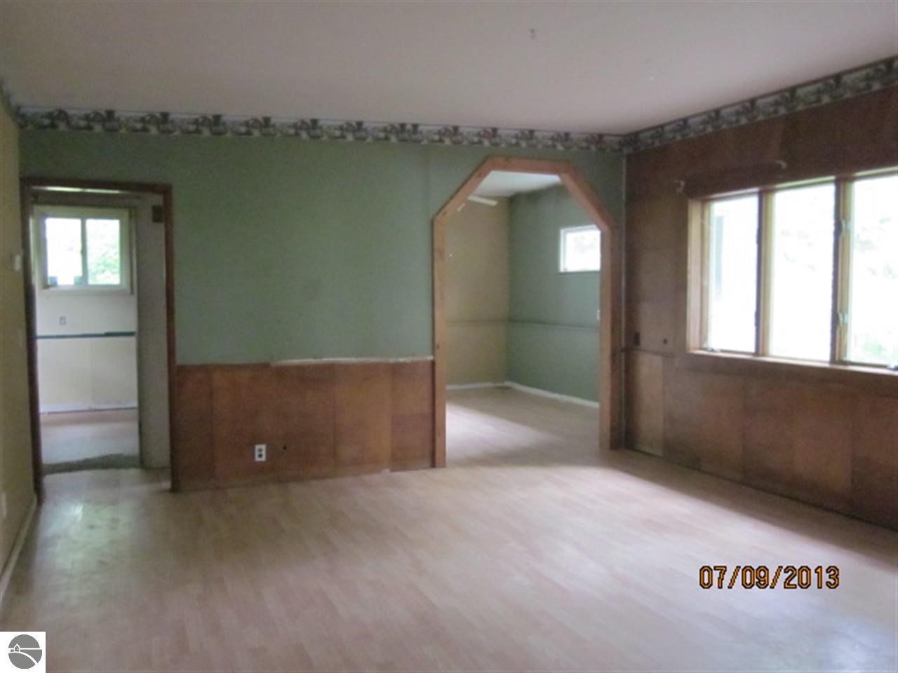 1749705-1.JPG