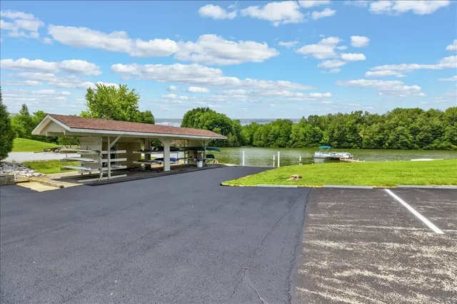 $9,750,000 | 30 Bass Court, Whitesville, KY 42378