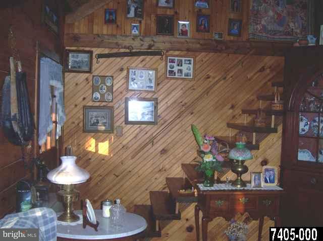 319 Old Westminster Road Hanover, PA 17331 - Photo 6 of 25