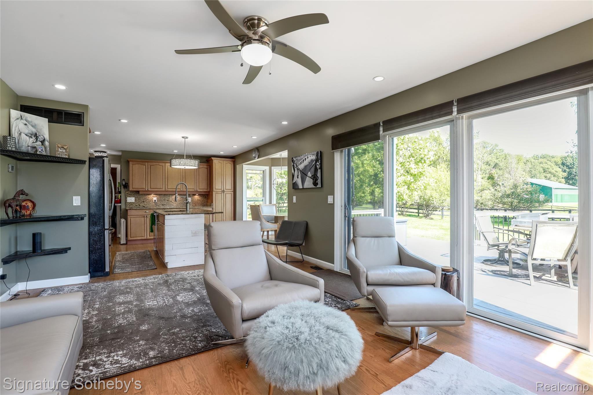 5641 Barber Road Metamora, MI 48455 - Photo 10 of 76 5641 Barber Rd Metamora MI-print-037-035-5641 Barber Road Metamora-4200x2800-300dpi.jpg