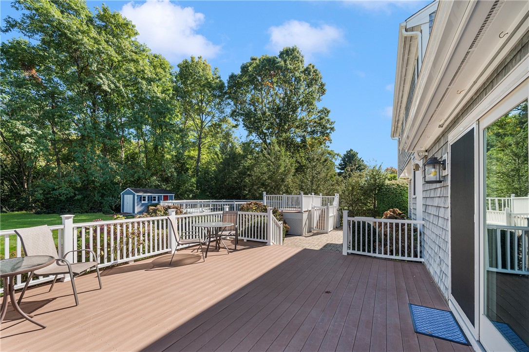 86 Washington Road Barrington, RI 02806 - Photo 8 of 45