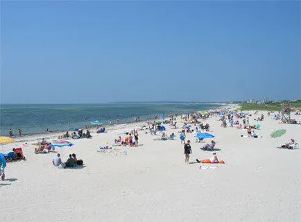 $469,500 | 3 Circuit Road North, West Yarmouth, MA 02673