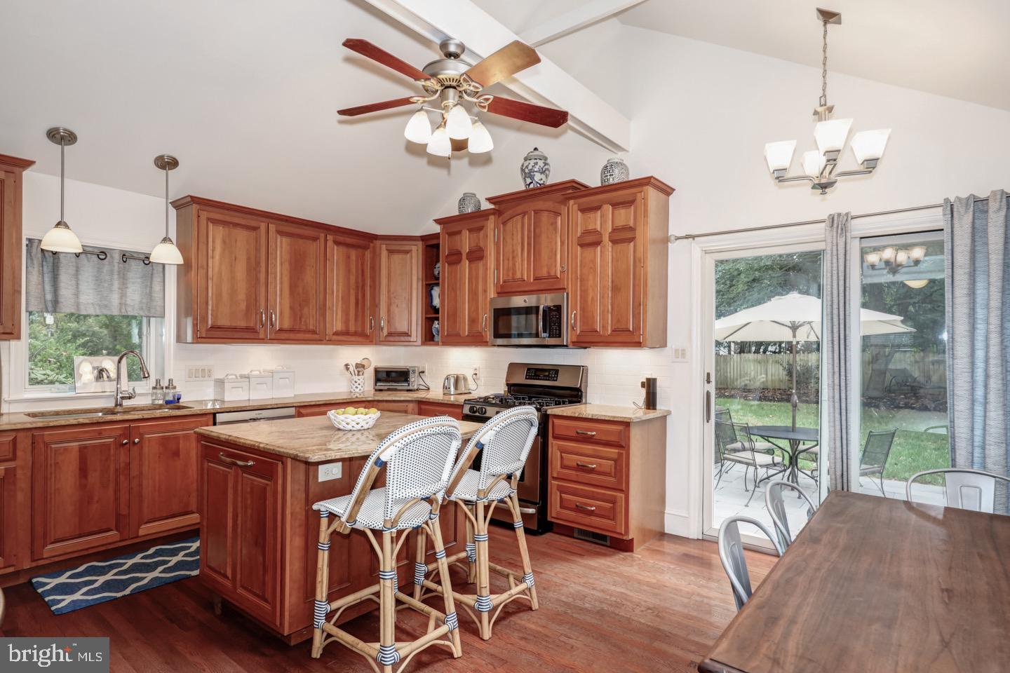 215 Hillcrest Road Wayne, PA 19087 - Photo 11 of 23 Kitchen