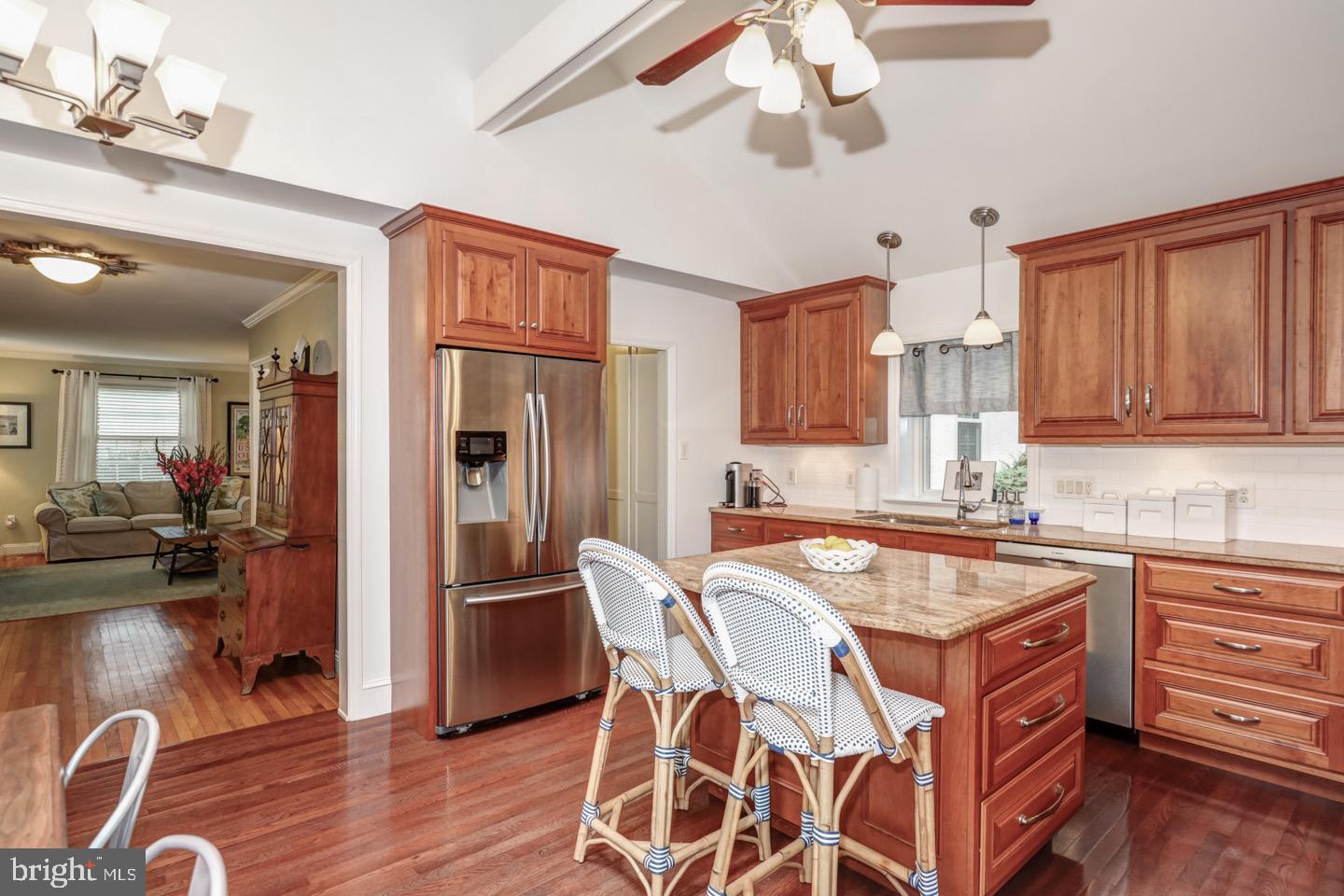 215 Hillcrest Road Wayne, PA 19087 - Photo 10 of 23 Kitchen