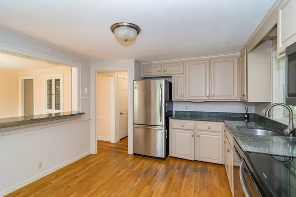 $4,100 | 15 Charles Street, Natick, MA 01760