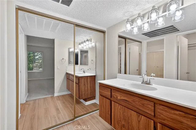 $375,000 | 23220 Orange Lake, Unit 2, Lake Forest, CA 92630