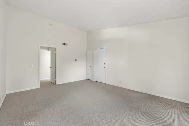 $375,000 | 23220 Orange Lake, Unit 2, Lake Forest, CA 92630