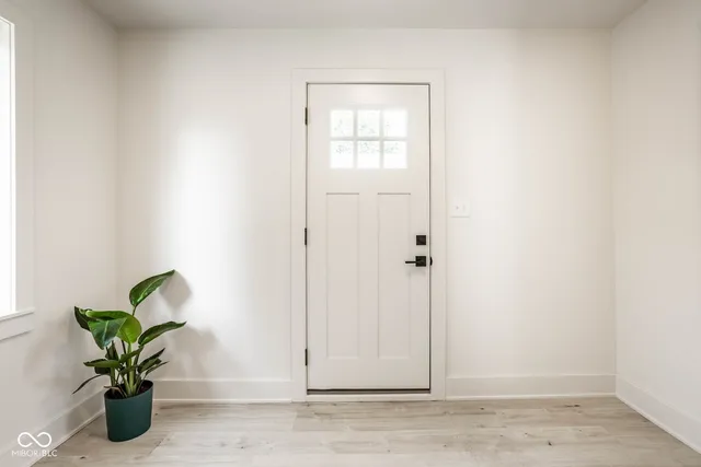 $549,900 | 650 Mulberry Street, Zionsville, IN 46077