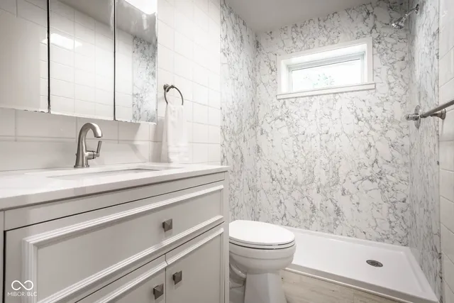 $549,900 | 650 Mulberry Street, Zionsville, IN 46077