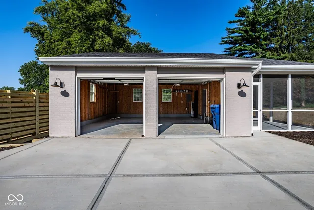 $549,900 | 650 Mulberry Street, Zionsville, IN 46077