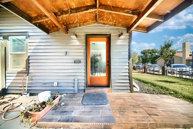 $415,000 | 131 5th Street, Gustine, CA 95322