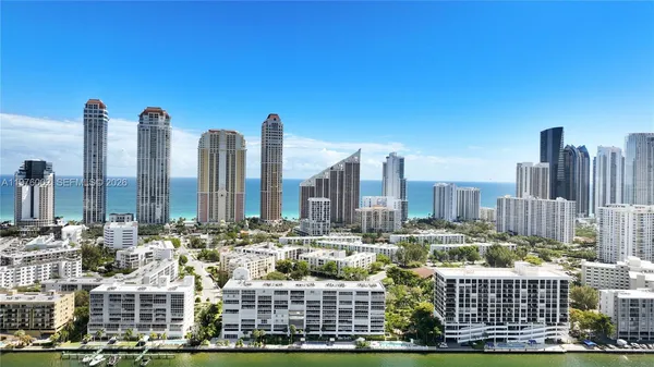 a picture of city view