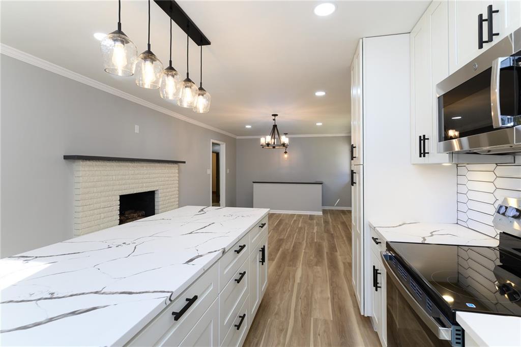 10235 West 70th Street Merriam, KS 66203 - Photo 15 of 40