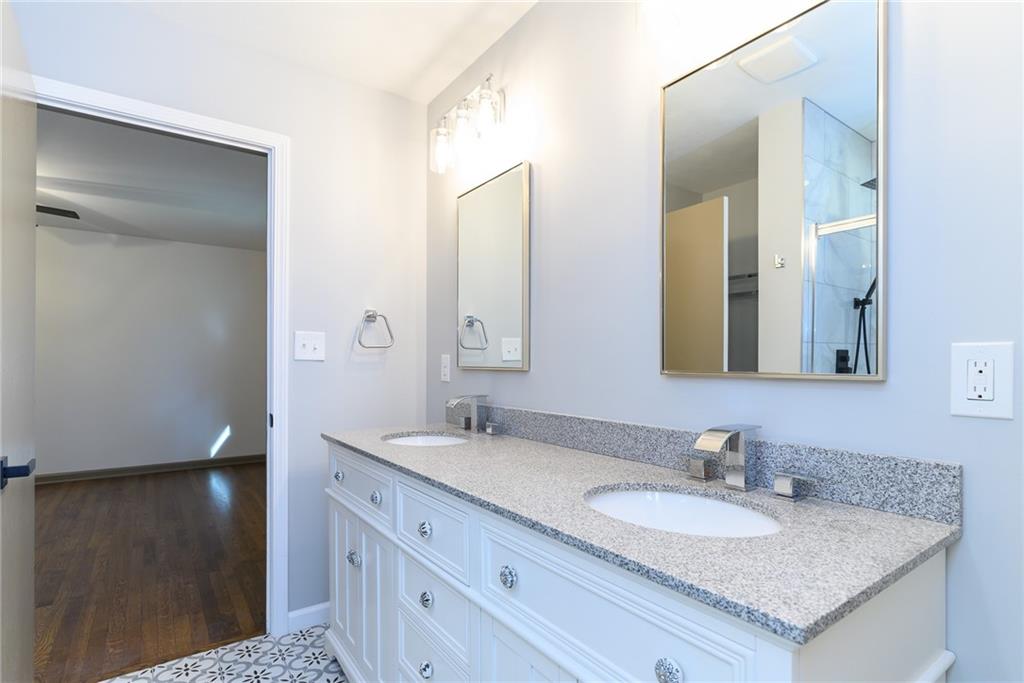 10235 West 70th Street Merriam, KS 66203 - Photo 25 of 40