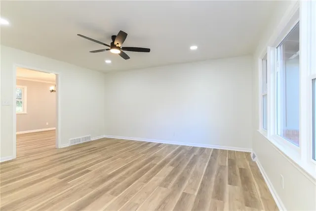 $435,000 | 10235 West 70th Street, Merriam, KS 66203