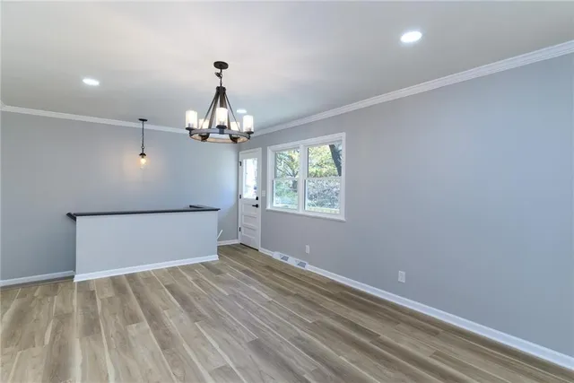 $435,000 | 10235 West 70th Street, Merriam, KS 66203