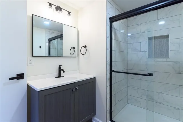 $435,000 | 10235 West 70th Street, Merriam, KS 66203