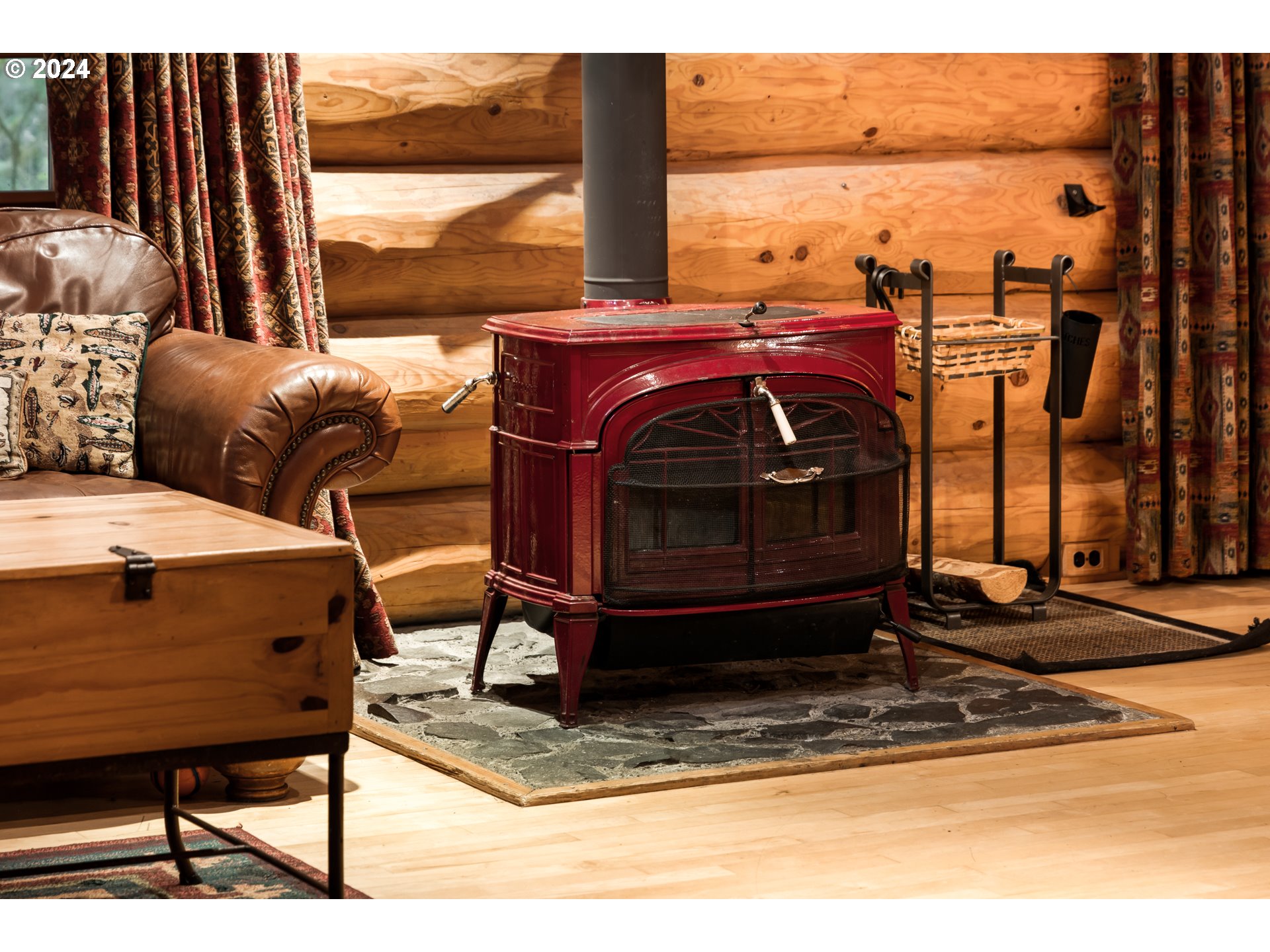 58200 East Marmot Road Sandy, OR 97055 - Photo 25 of 48 Fireplace Wood Burning Stove/Insert