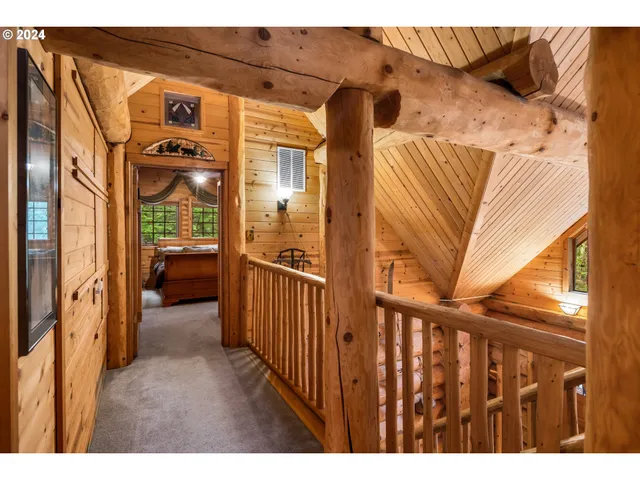 $1,295,000 | 58200 East Marmot Road, Sandy, OR 97055
