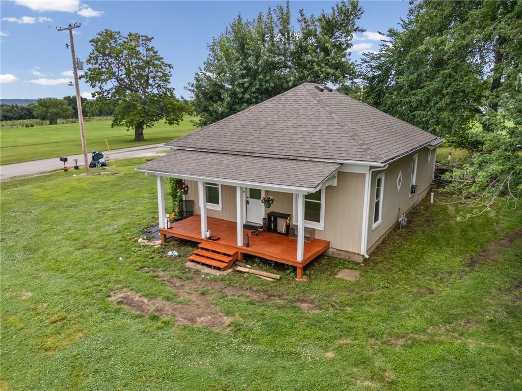 32473 Northeast Norton Road Garnett, KS 66032 - Photo 4 of 44