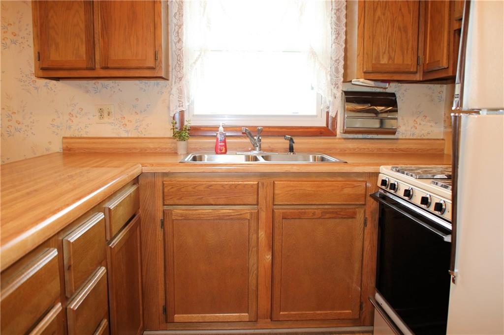 9349 Thompson Road Indianapolis, IN 46239 - Photo 9 of 22 Gallery Image 9