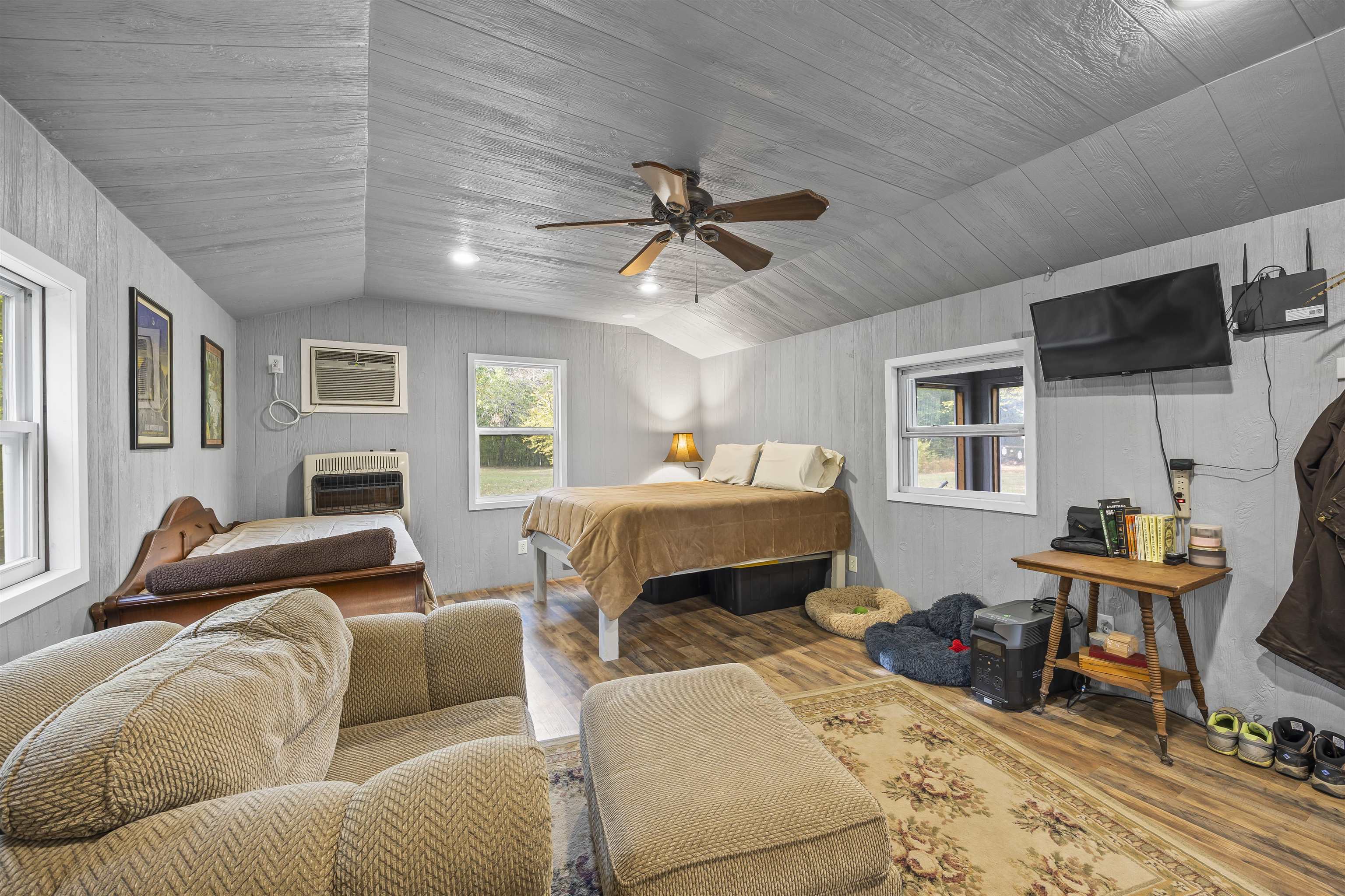 4830 Kendall Road Hornbeak, TN 38232 - Photo 10 of 37 a bedroom with furniture and a window