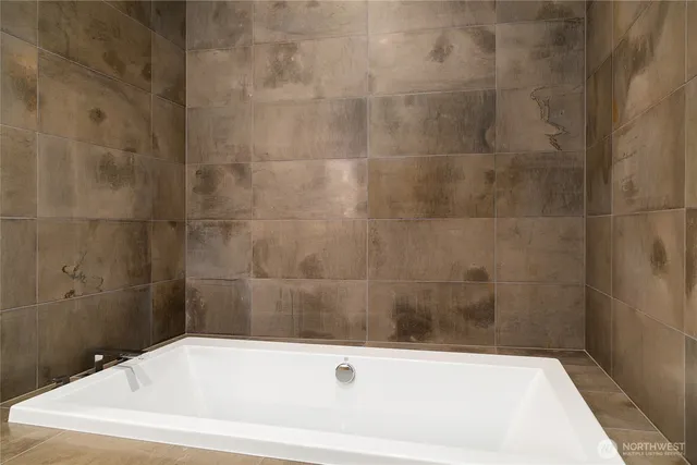 a bathroom with a bathtub