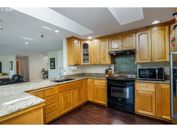 $699,000 | 2266 Ironwood Street, Eugene, OR 97401