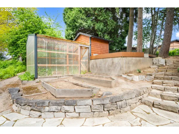 $699,000 | 2266 Ironwood Street, Eugene, OR 97401